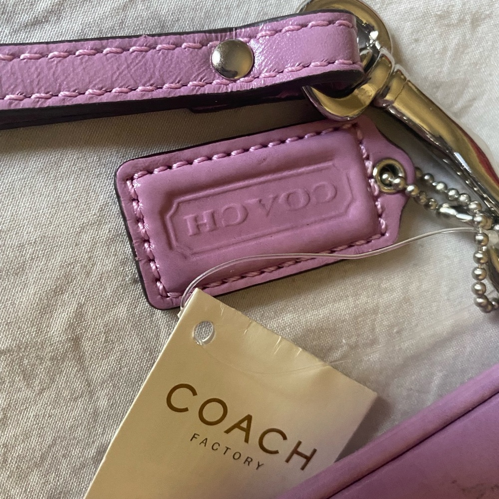 Coach clutch/ wristlet - Picture 2 of 6